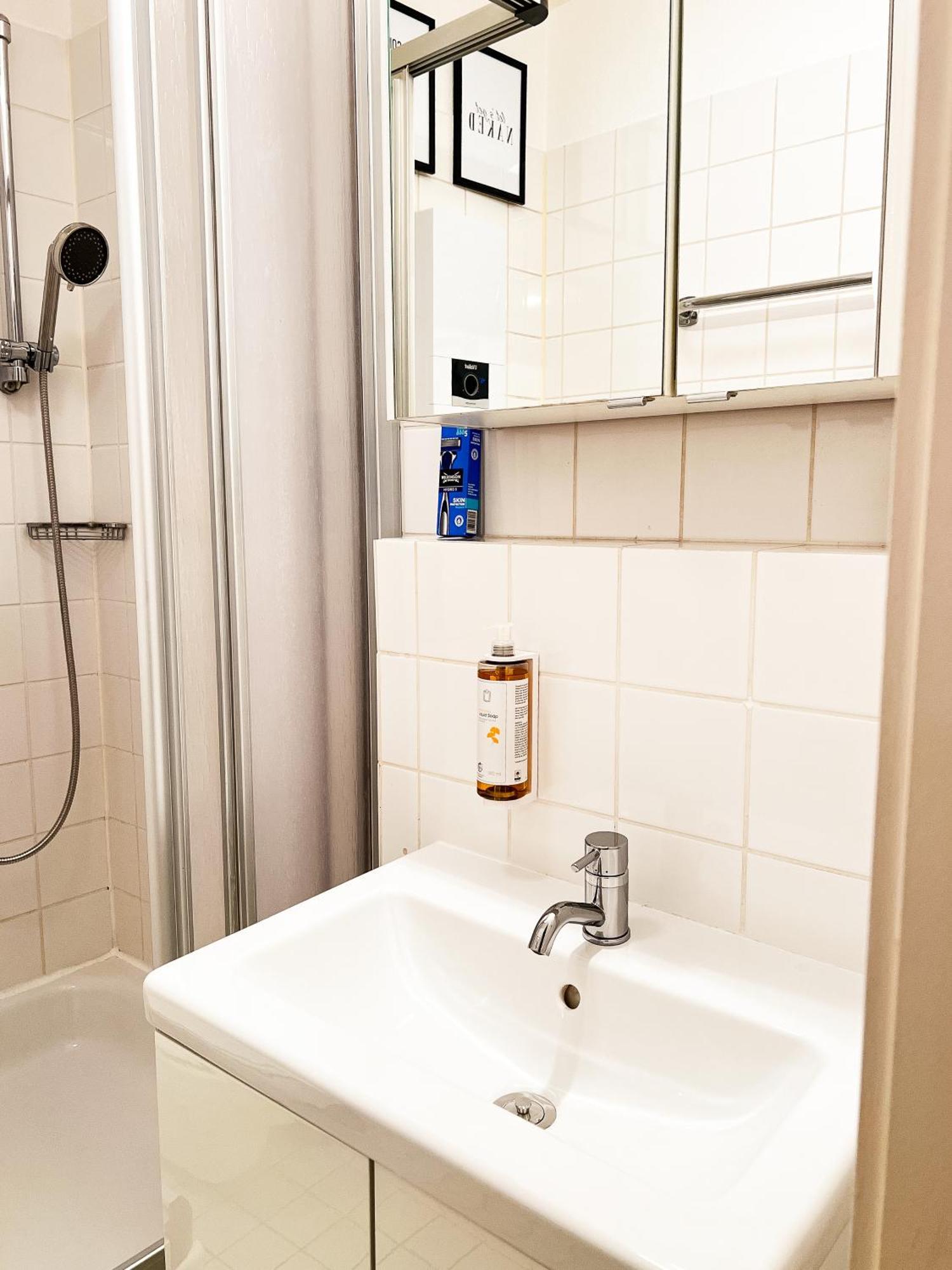 Qonroom - As Individual As You - Oeynhausen City Bad Oeynhausen Bilik gambar